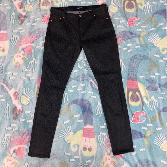 🐆 NWOT Roberto Cavalli Black Leopard Coated Jeans​ - Picture 3 of 16